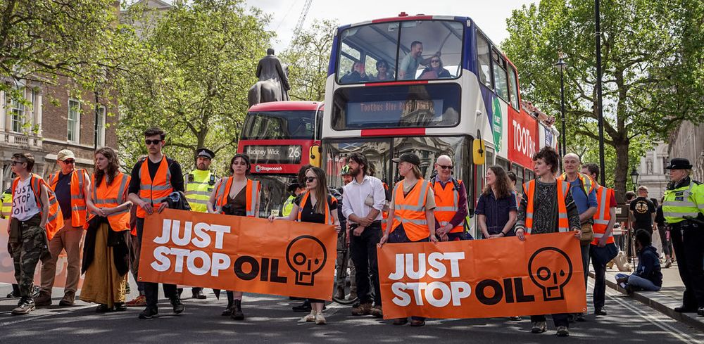 Don’t look there: How politicians divert our attention from climate protesters’ claims post image