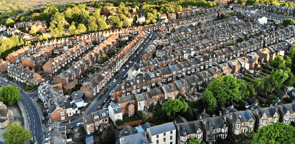 UK homeowners are reluctant to switch to low-carbon heating post image