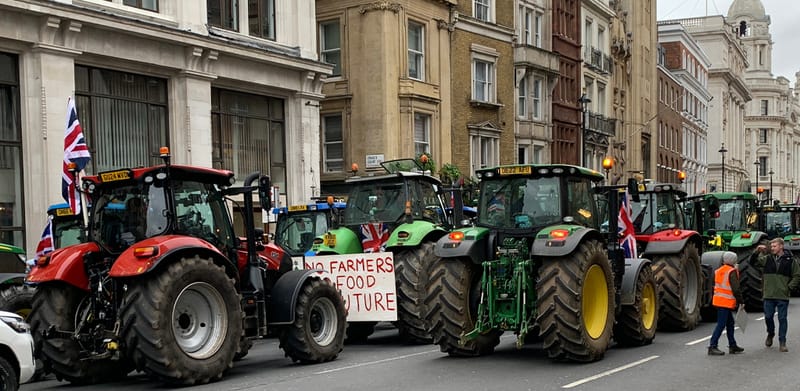 Protesting farmers are having to fight off the radical right, conspiracy theorists and climate sceptics post image
